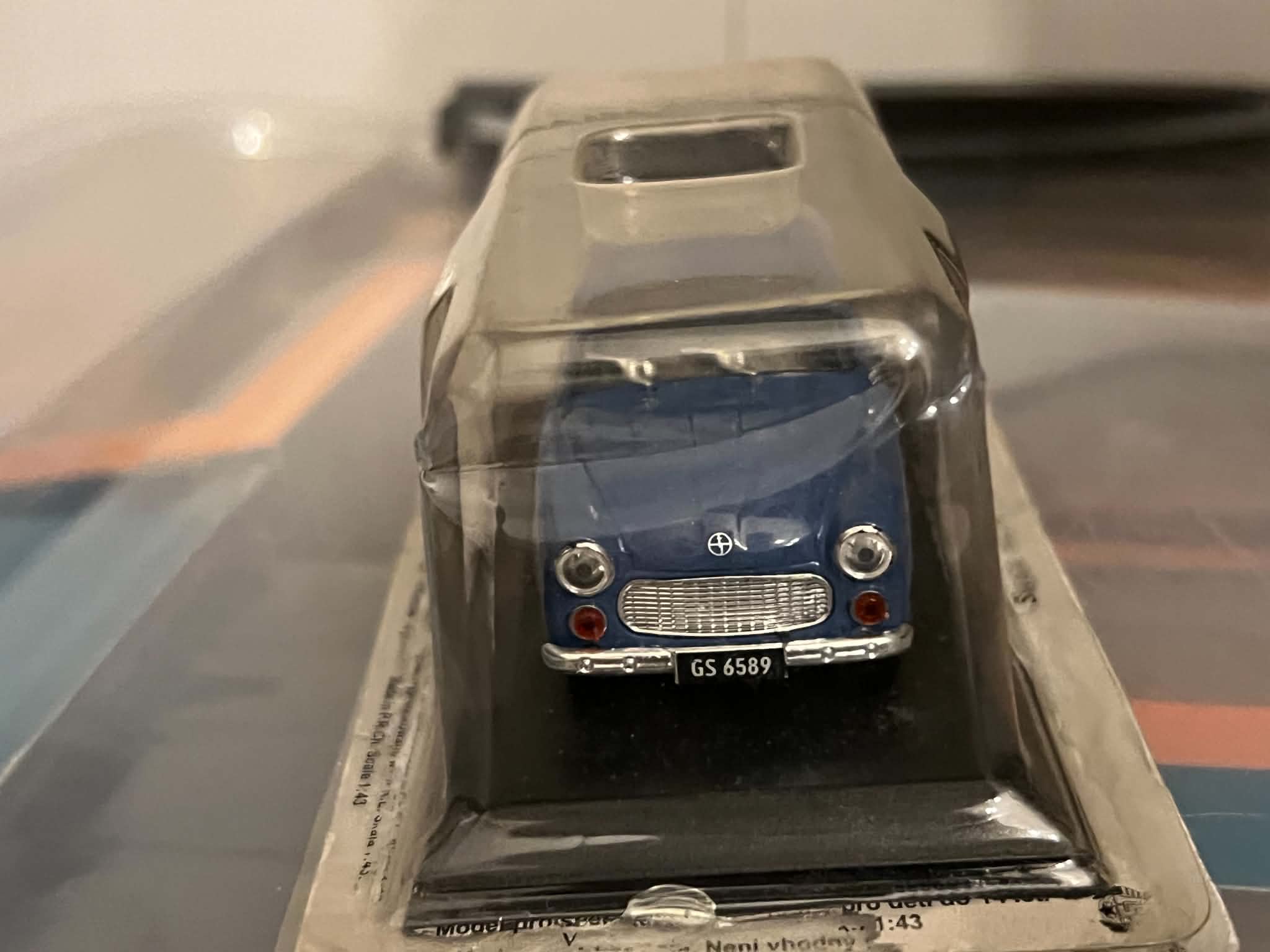 Syrena 104 (1:43) DeAgostini - obrazek 2