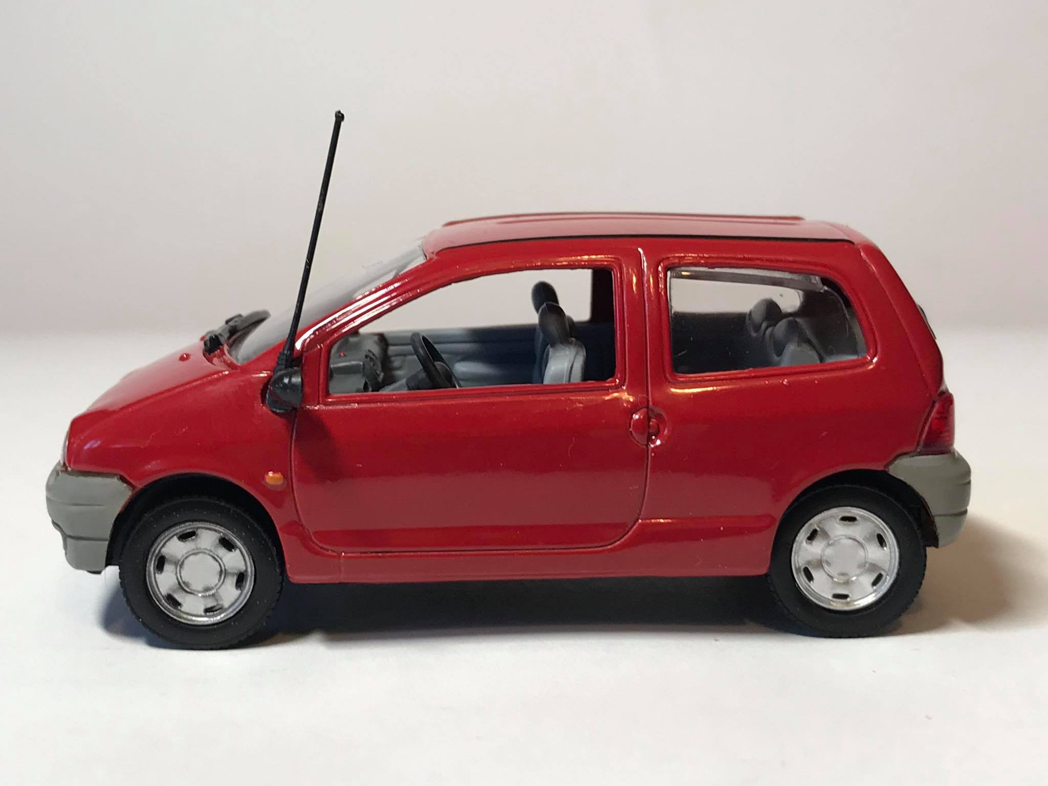 Renault Twingo (1:43) - obrazek 2