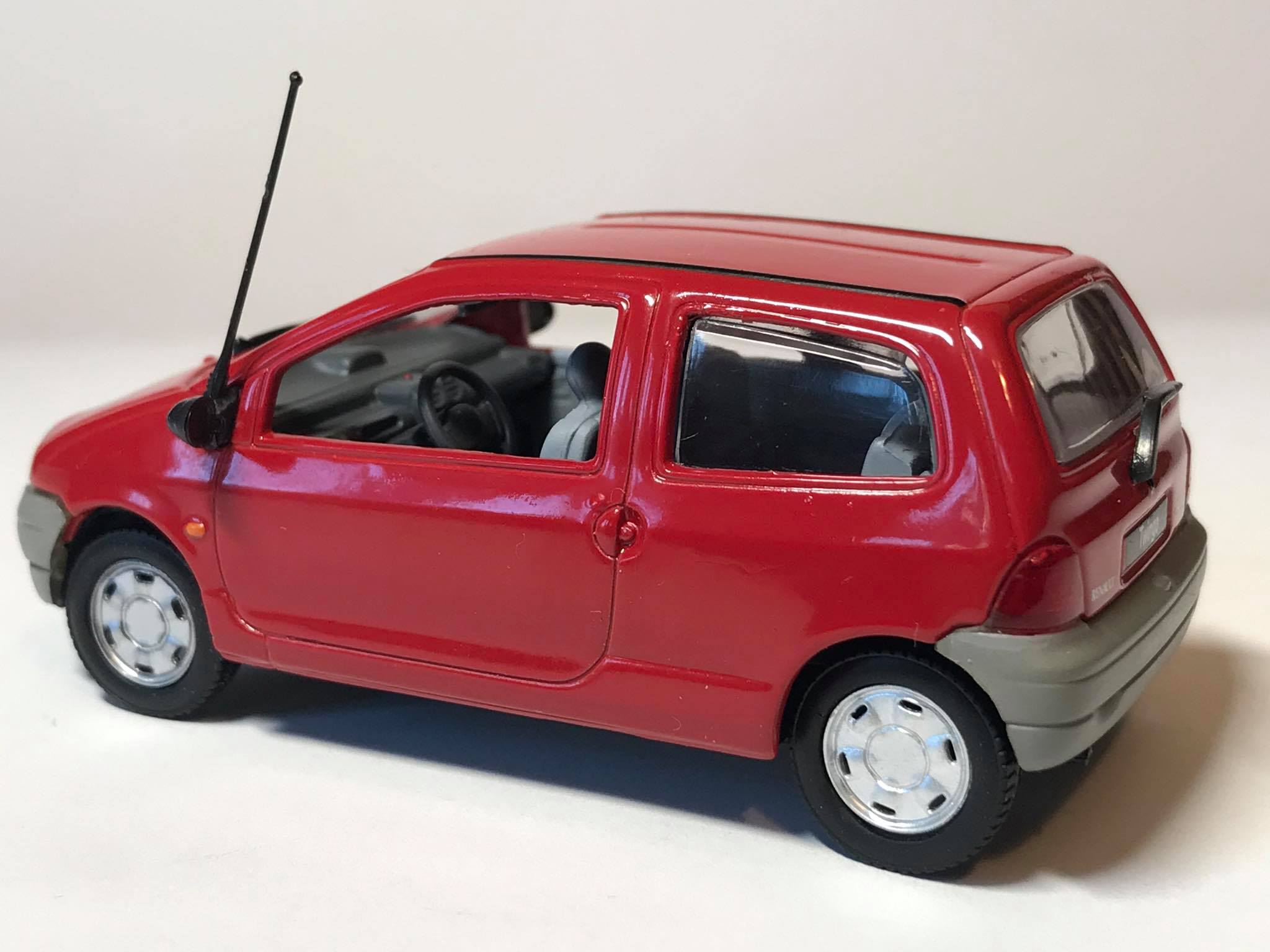 Renault Twingo (1:43) - obrazek 3
