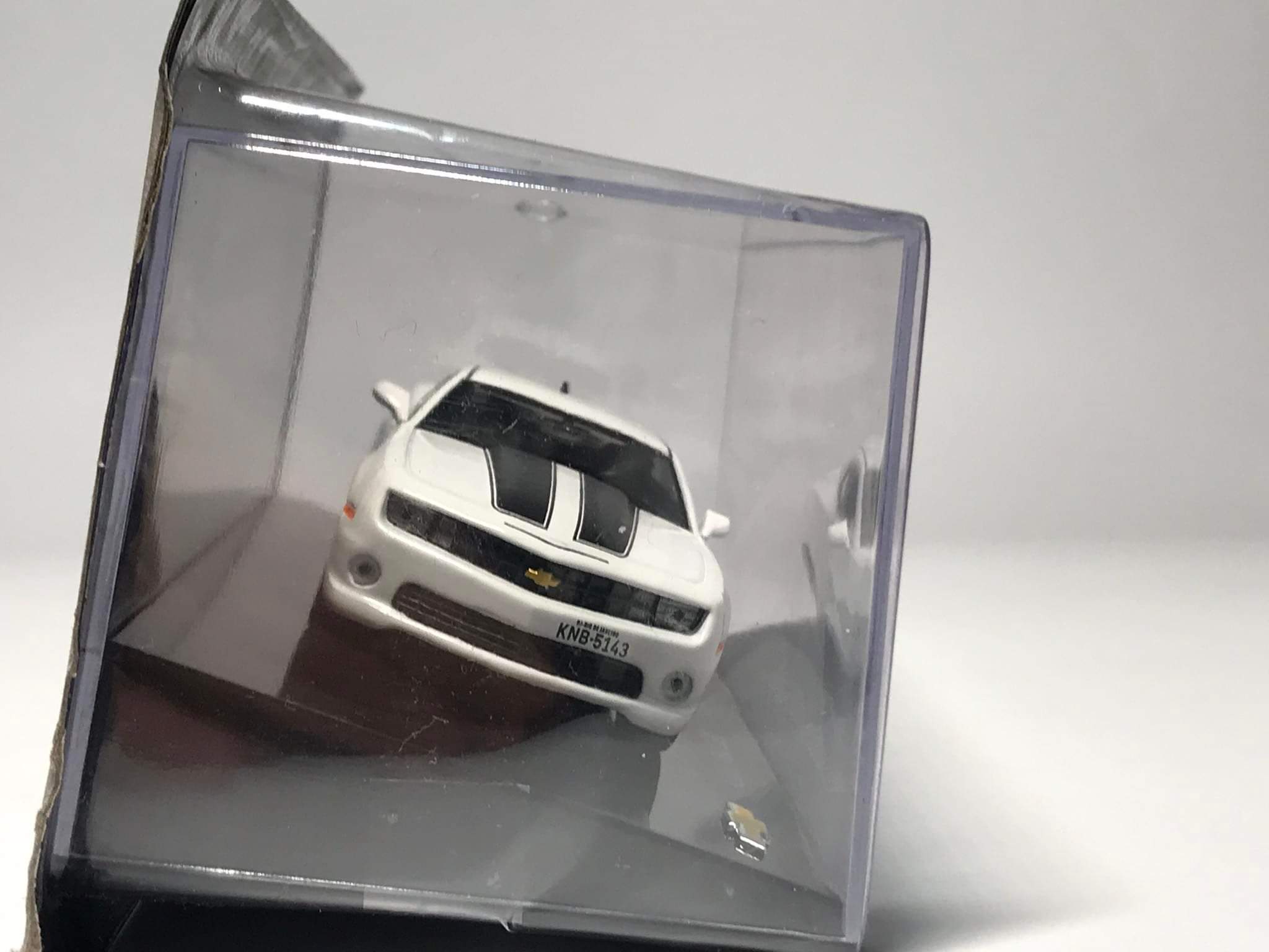 Chevrolet Camaro SS 2011 (1:43) - obrazek 3
