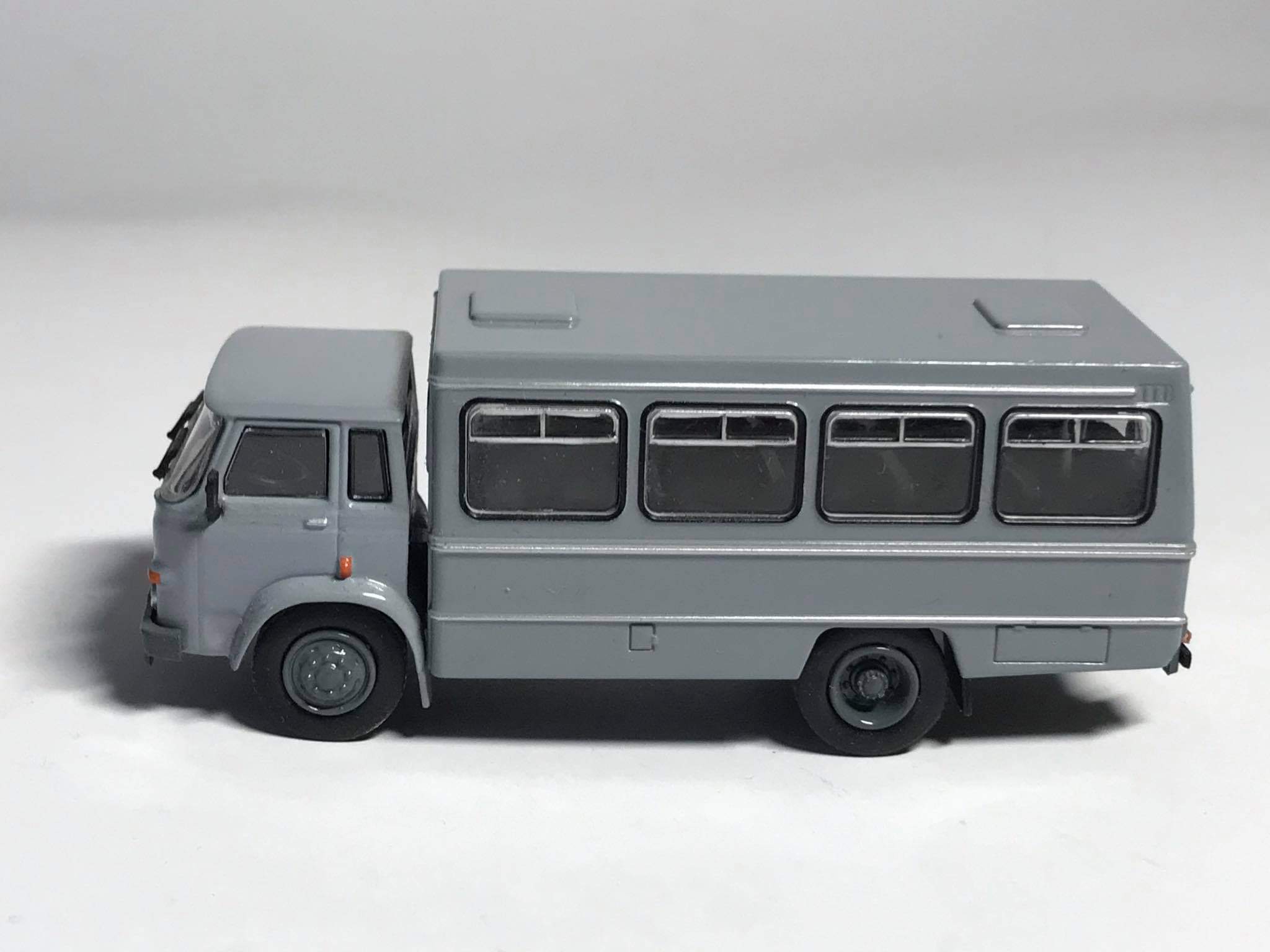 Star Osinobus (1:72) - obrazek 3