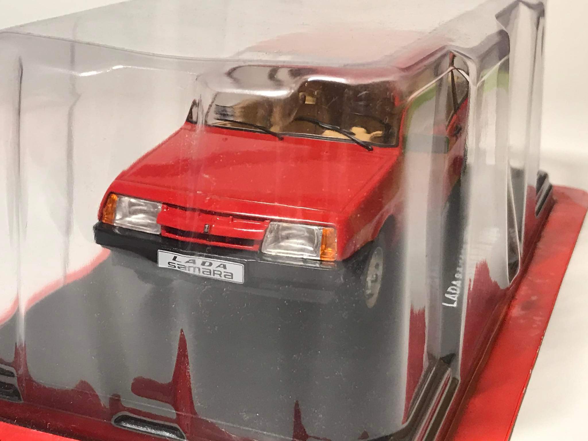 Lada Samara 1984 (1:24) - obrazek 3