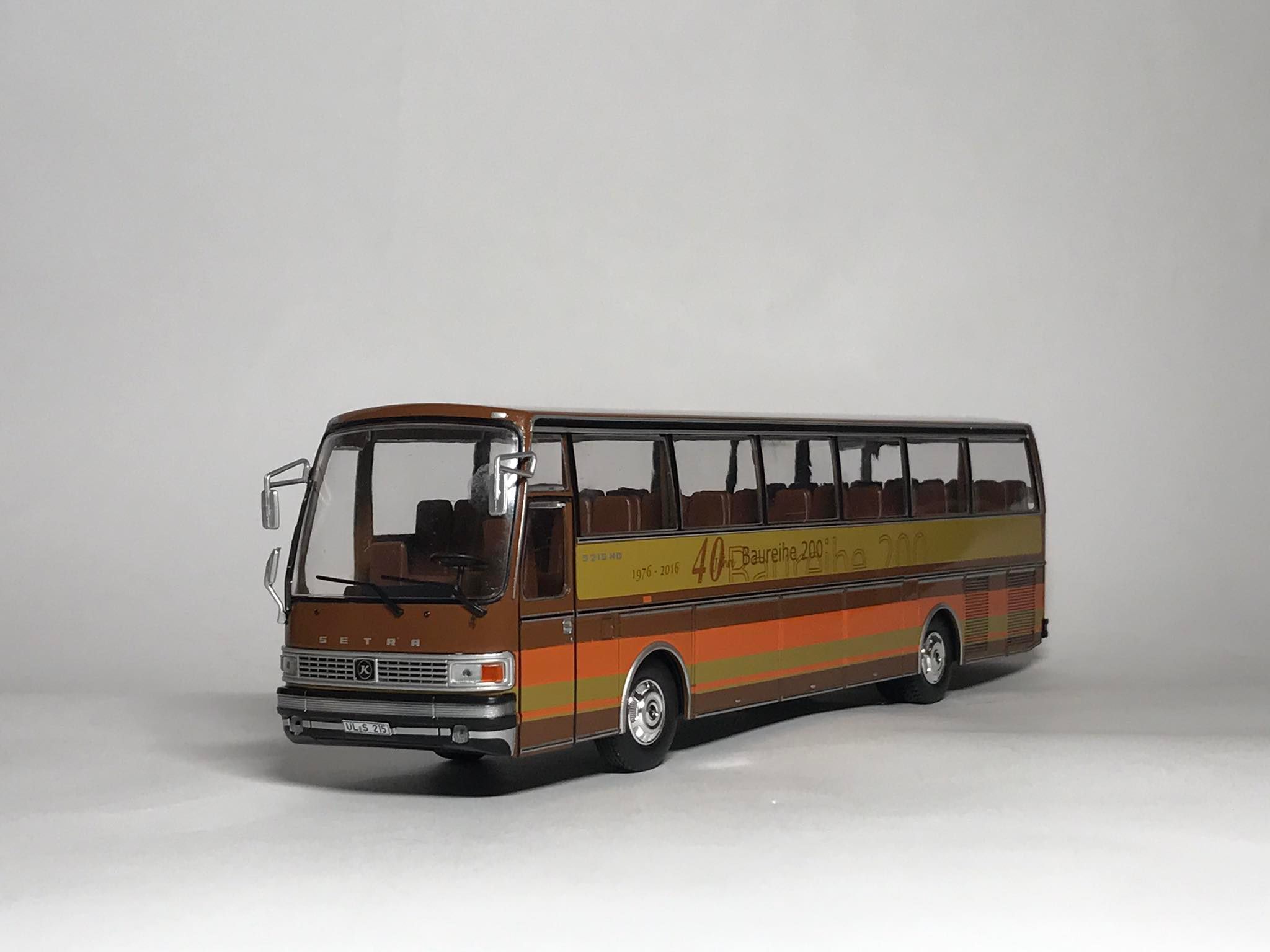 Setra S215 HD (1:43)