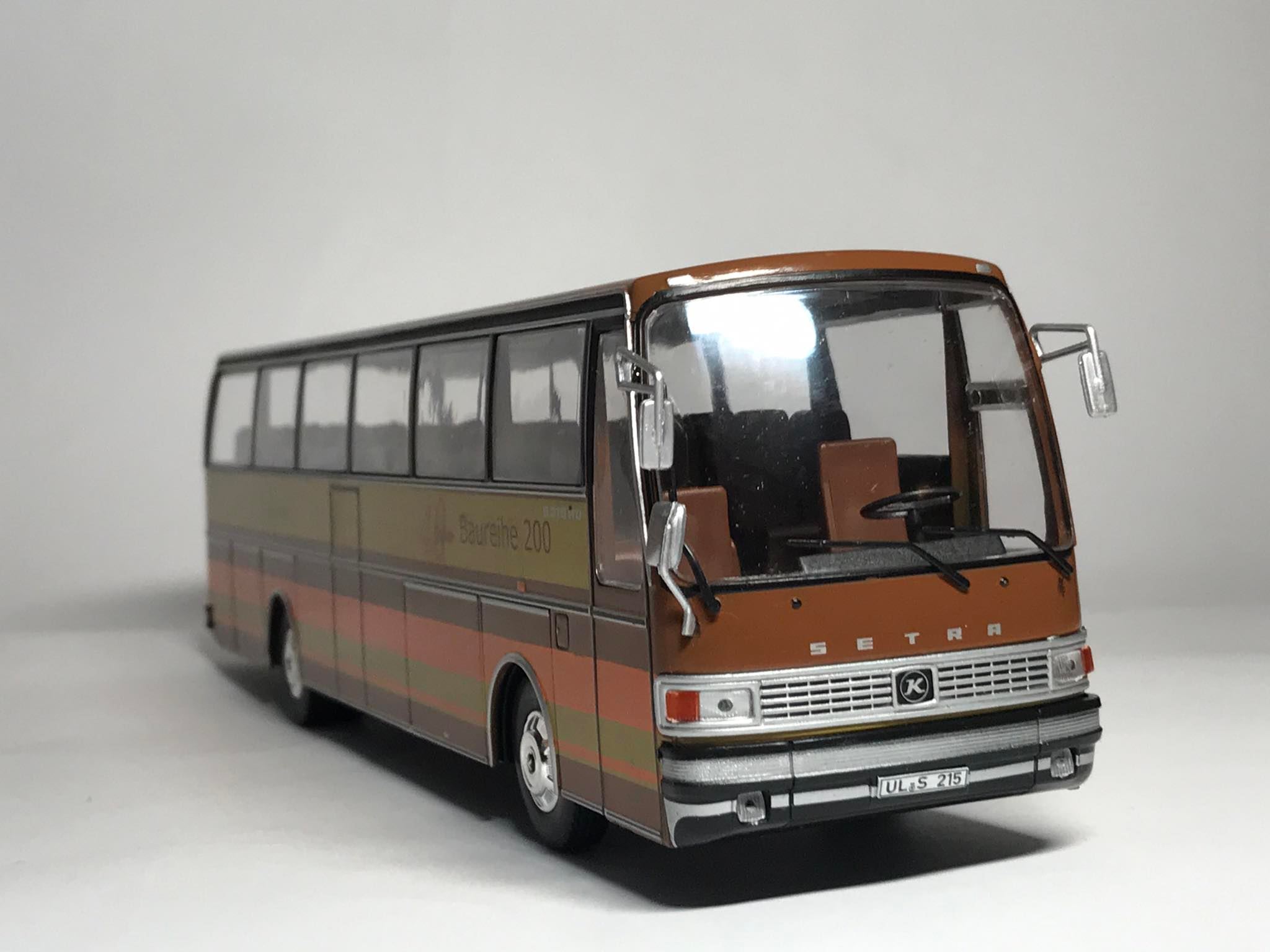 Setra S215 HD (1:43) - obrazek 2