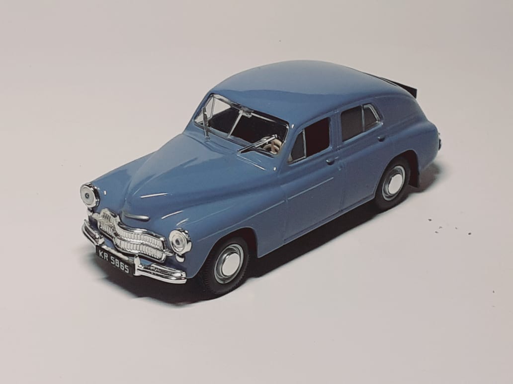 Warszawa M20 (1:43)