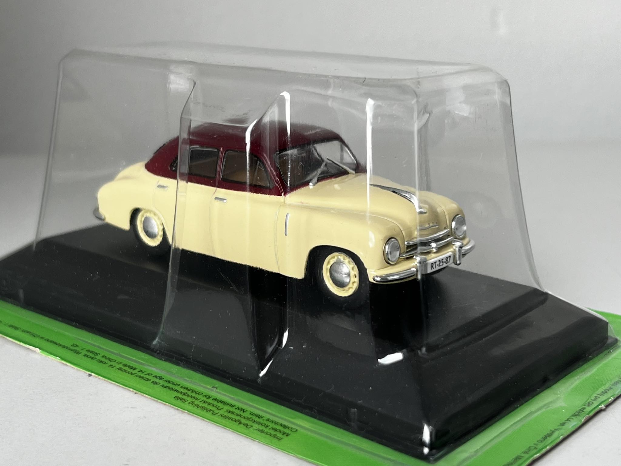 Skoda 1200 (1:43) - obrazek 4