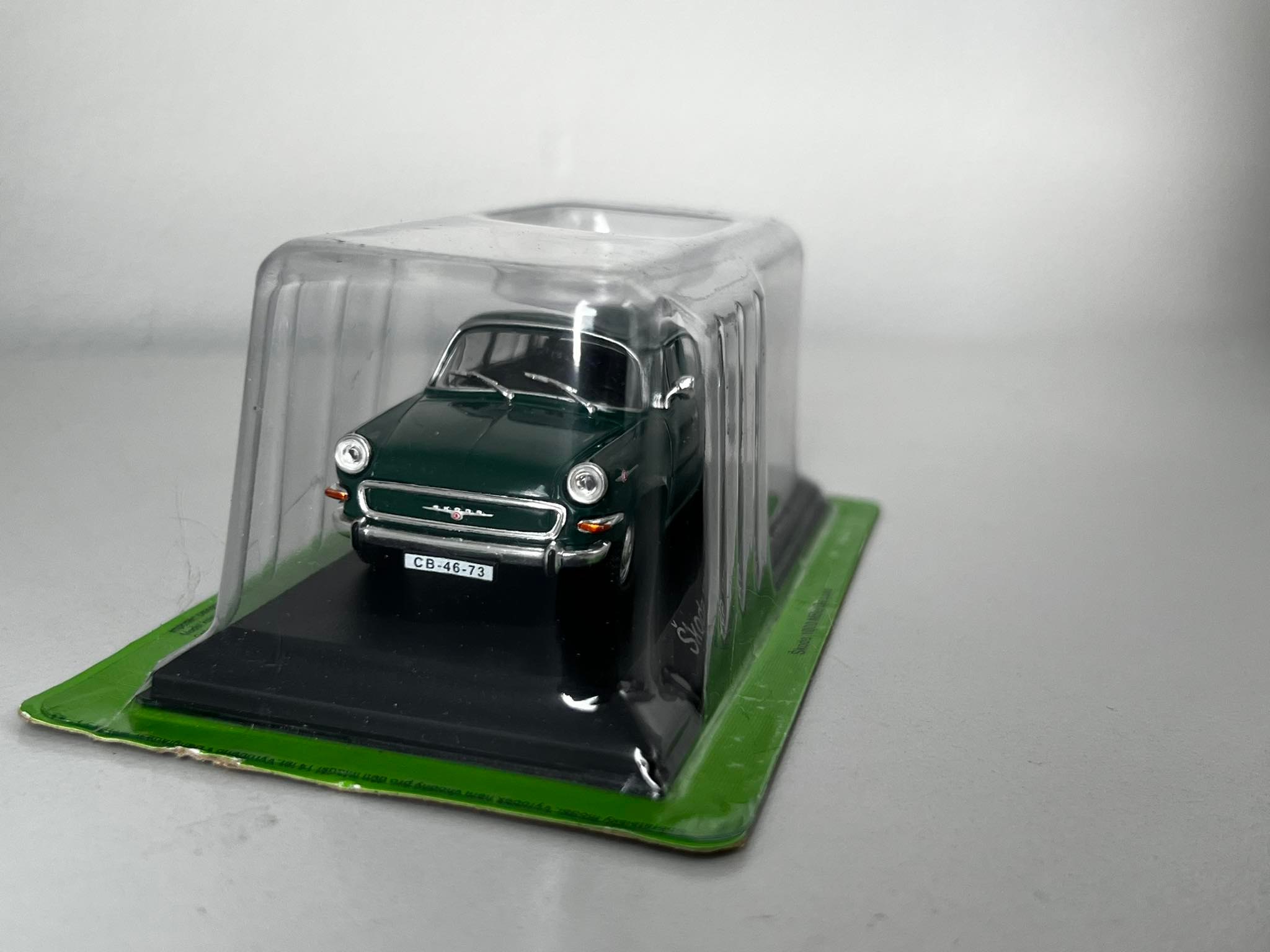 Skoda 1000 MBG De Luxe (1:43) - obrazek 3