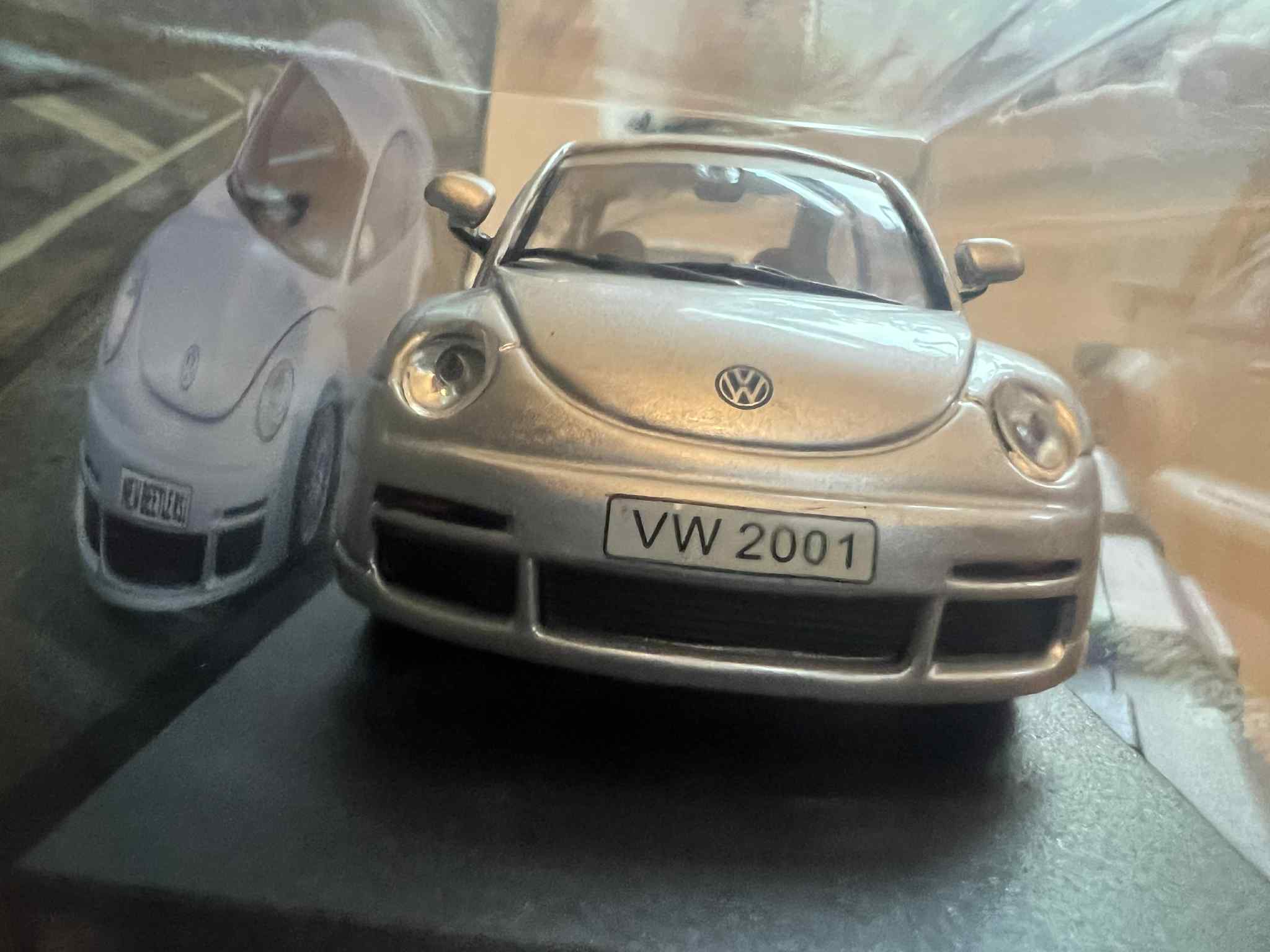 Volkswagen New Beetle RSI (1:43) - obrazek 2