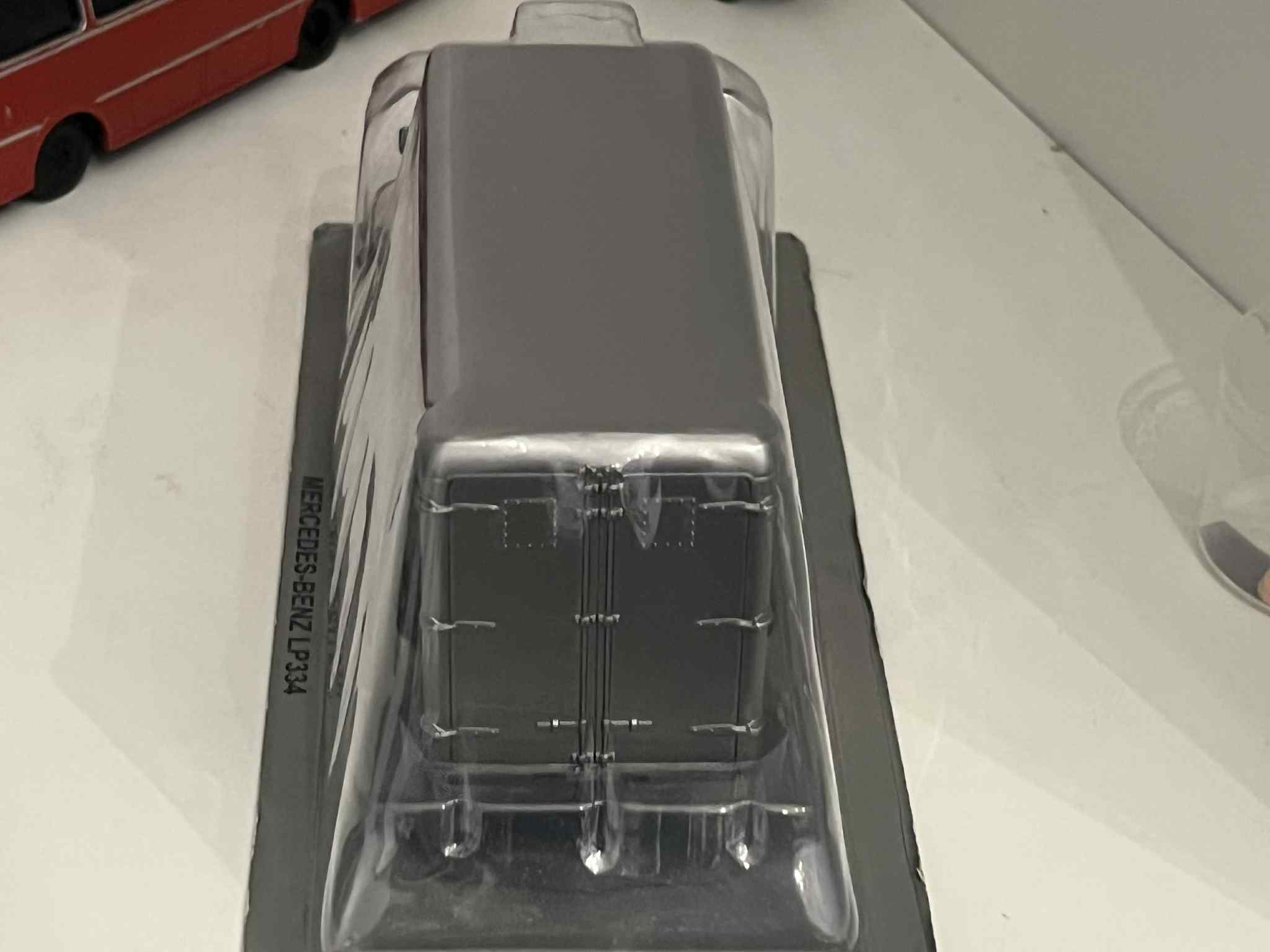 Mercedes-Benz LP334 (1:43) - obrazek 6