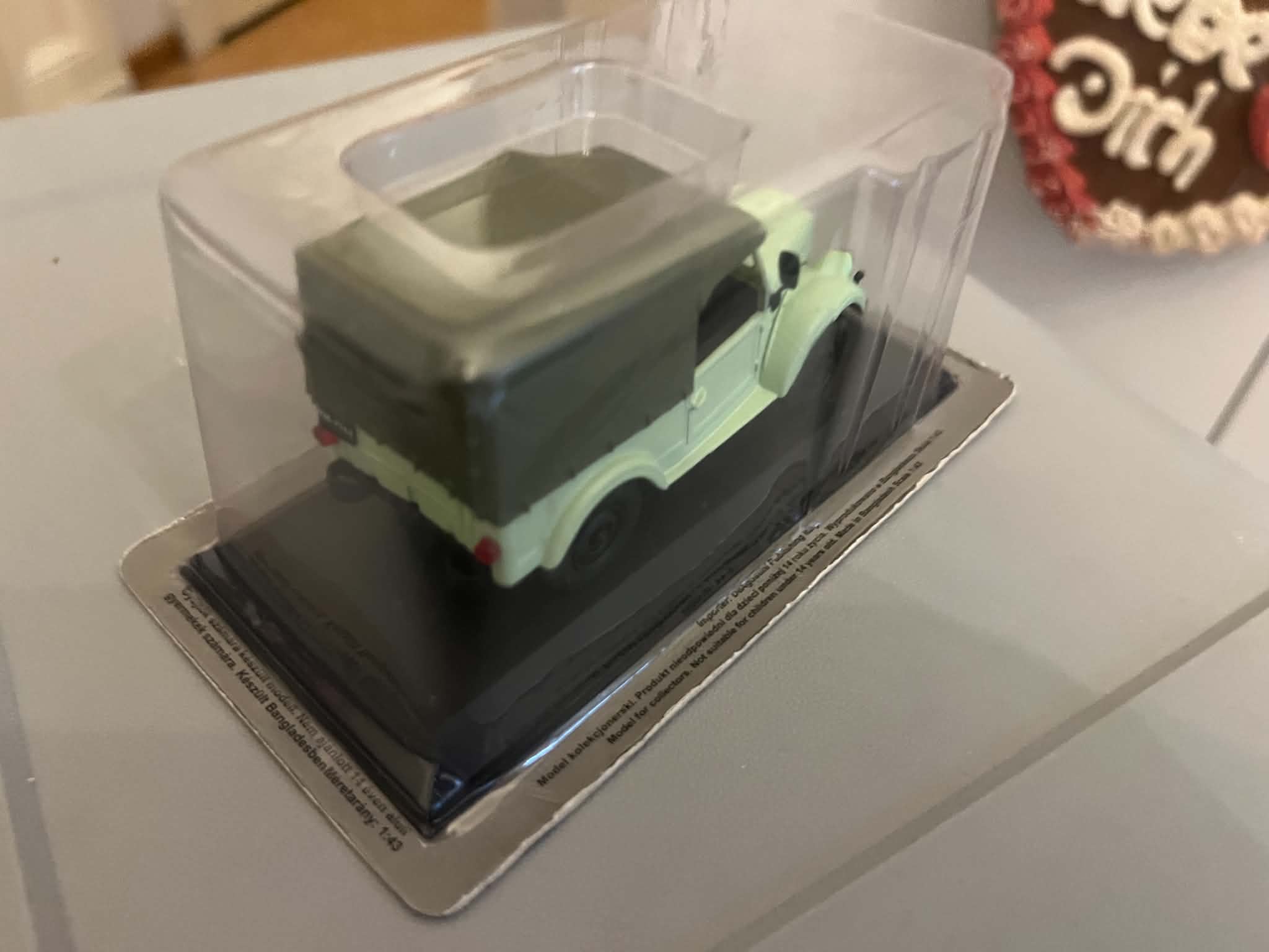 GAZ 69 (1:43) DeAgostini Auta PRL - obrazek 5