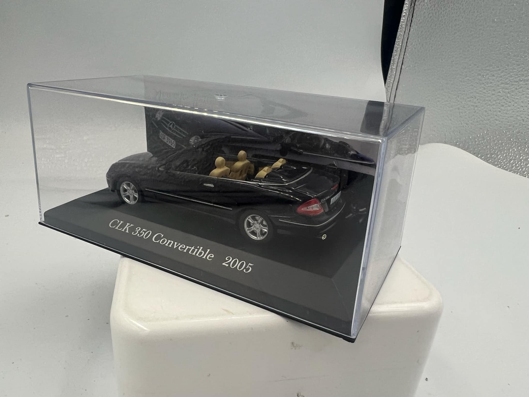 Mercedes-Benz CLK 350 Convertible (1:43) - obrazek 3