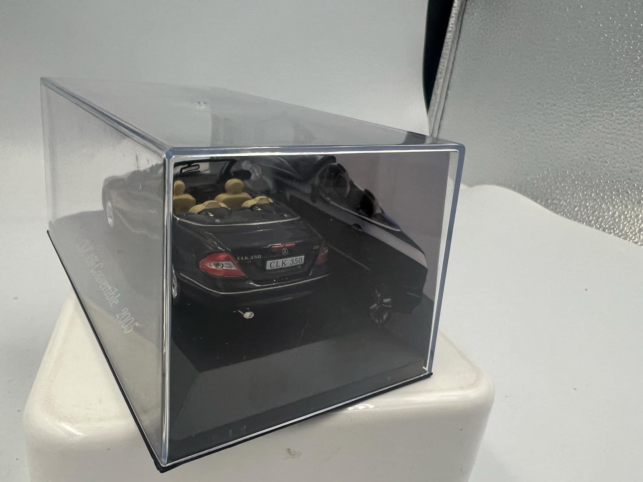 Mercedes-Benz CLK 350 Convertible (1:43) - obrazek 4