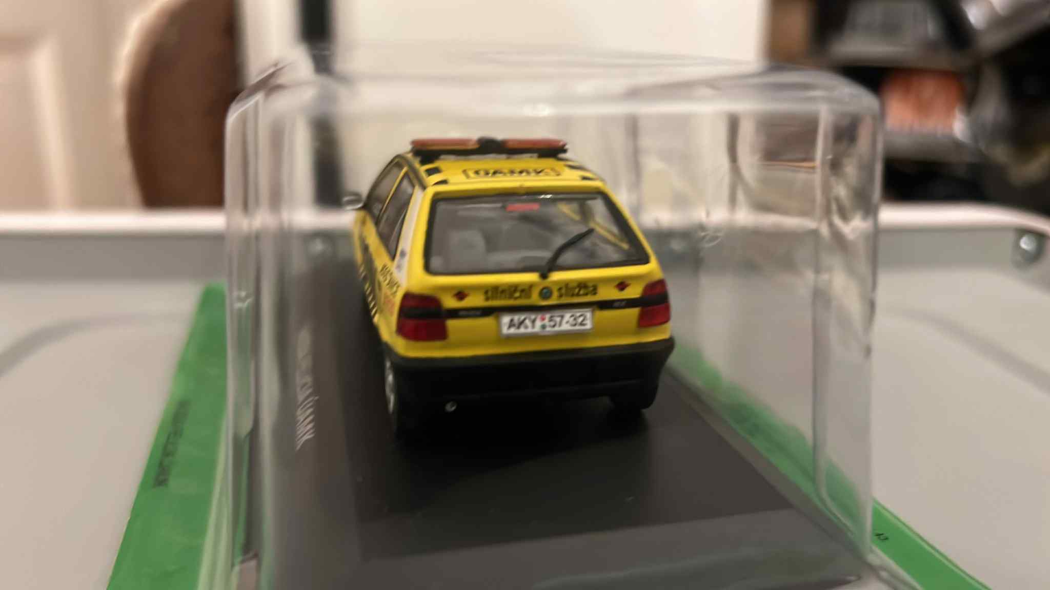 Skoda Felicia UAMK (1:43) DeAgostini - obrazek 4