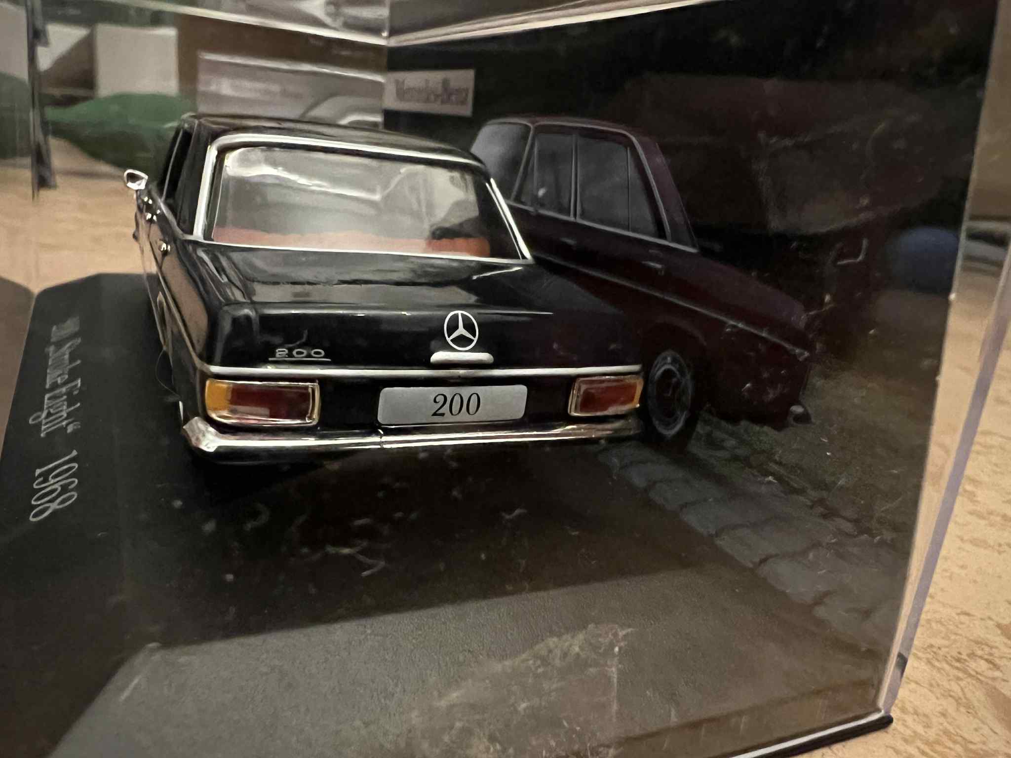 Mercedes-Benz 200 Stroke Eight (1:43) - obrazek 3
