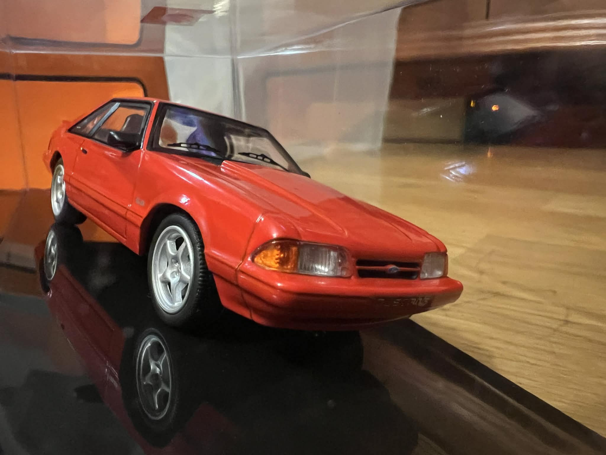 Ford Mustang LX (1:43) IXO - obrazek 4