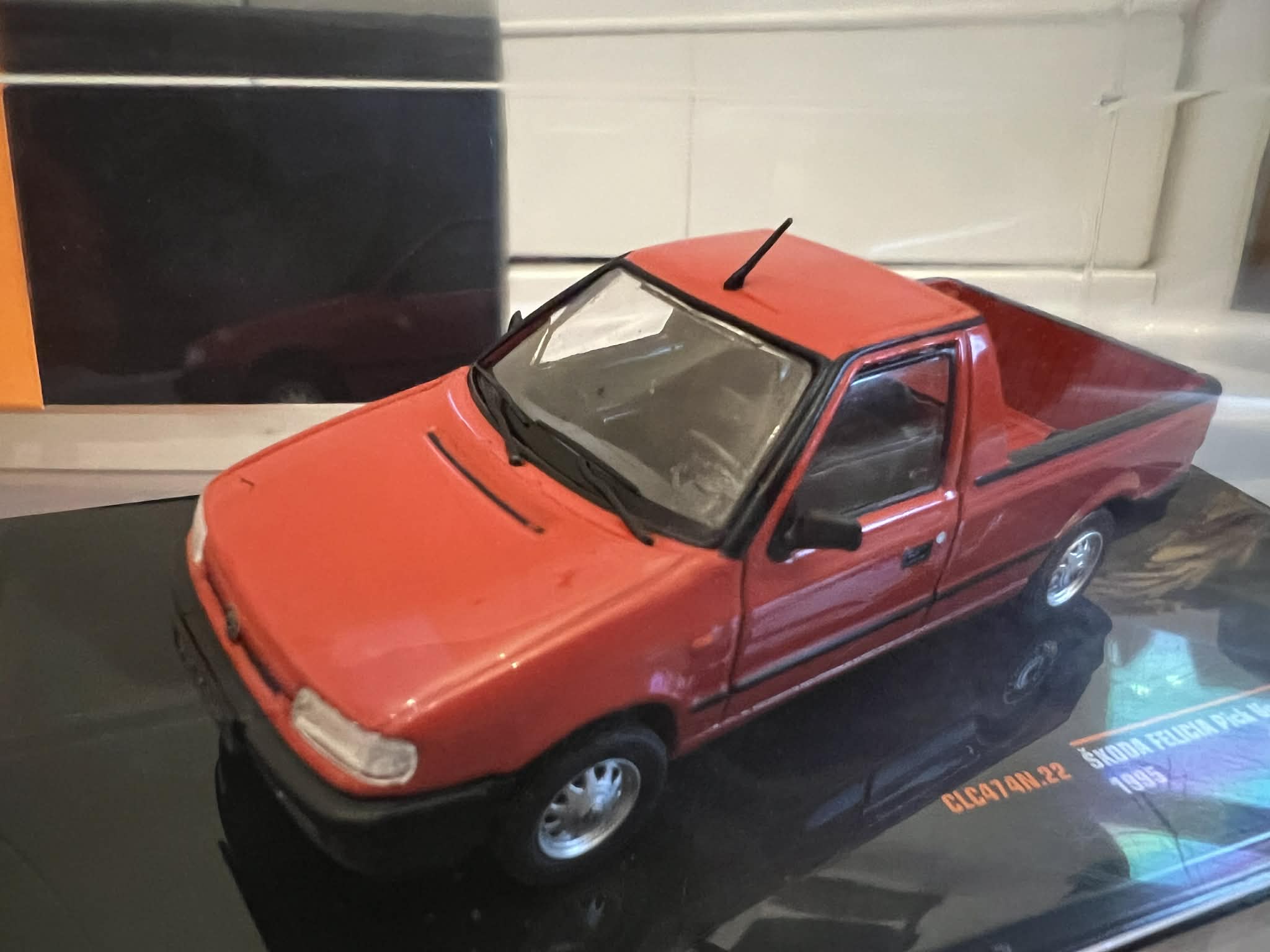 Skoda Felicia Pick Up (1:43) IXO - obrazek 3