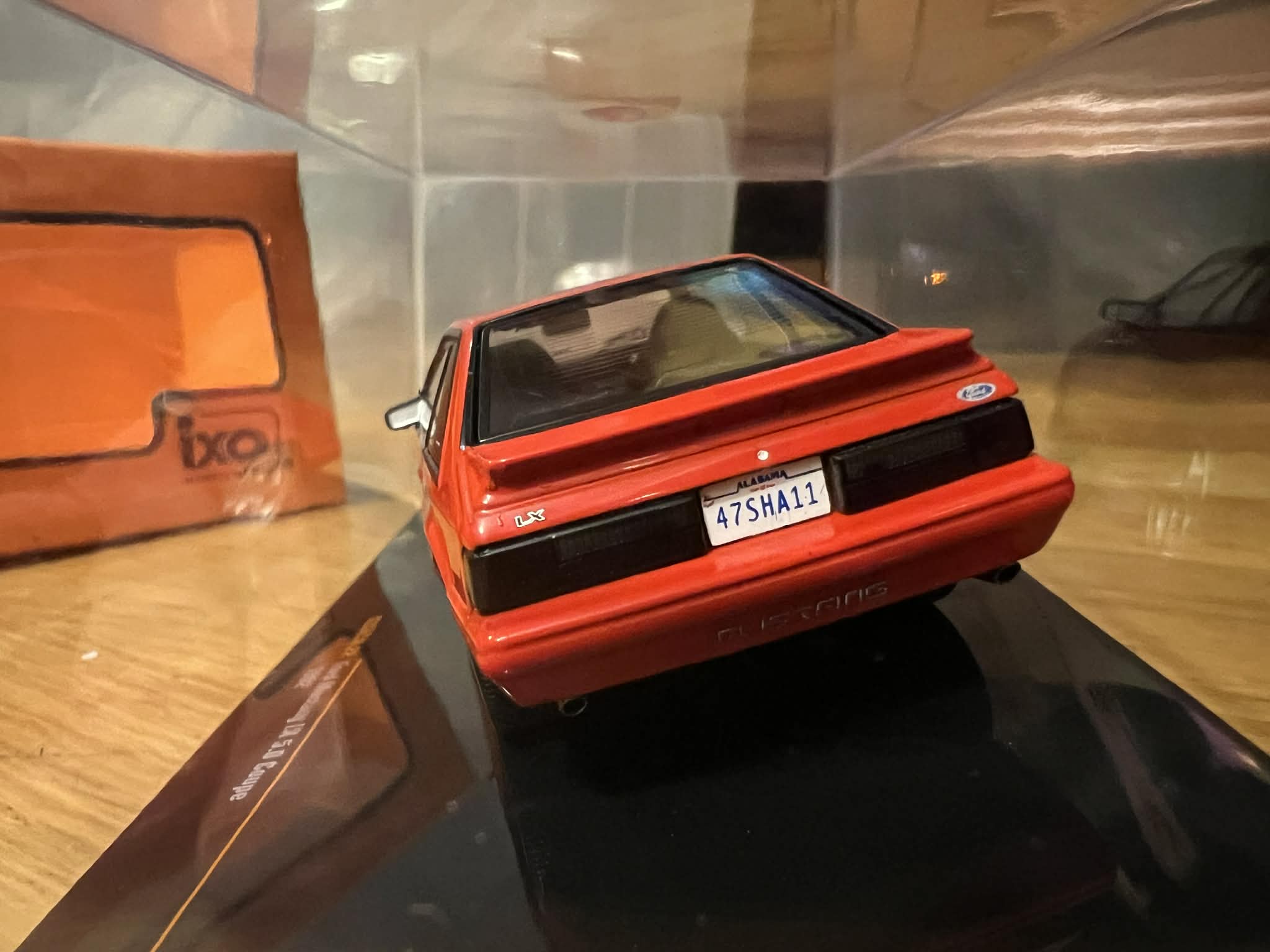 Ford Mustang LX (1:43) IXO - obrazek 5
