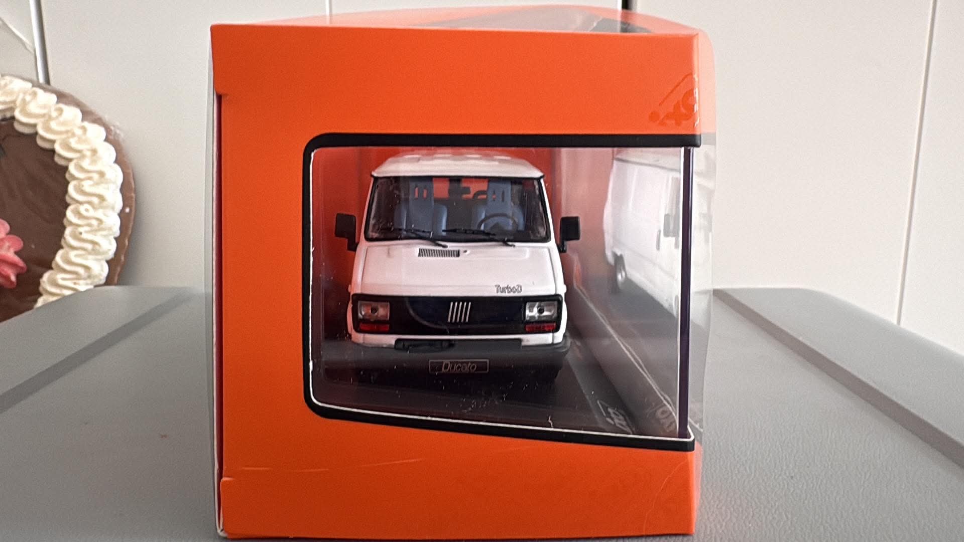 Fiat Ducato (1:43) IXO - obrazek 2
