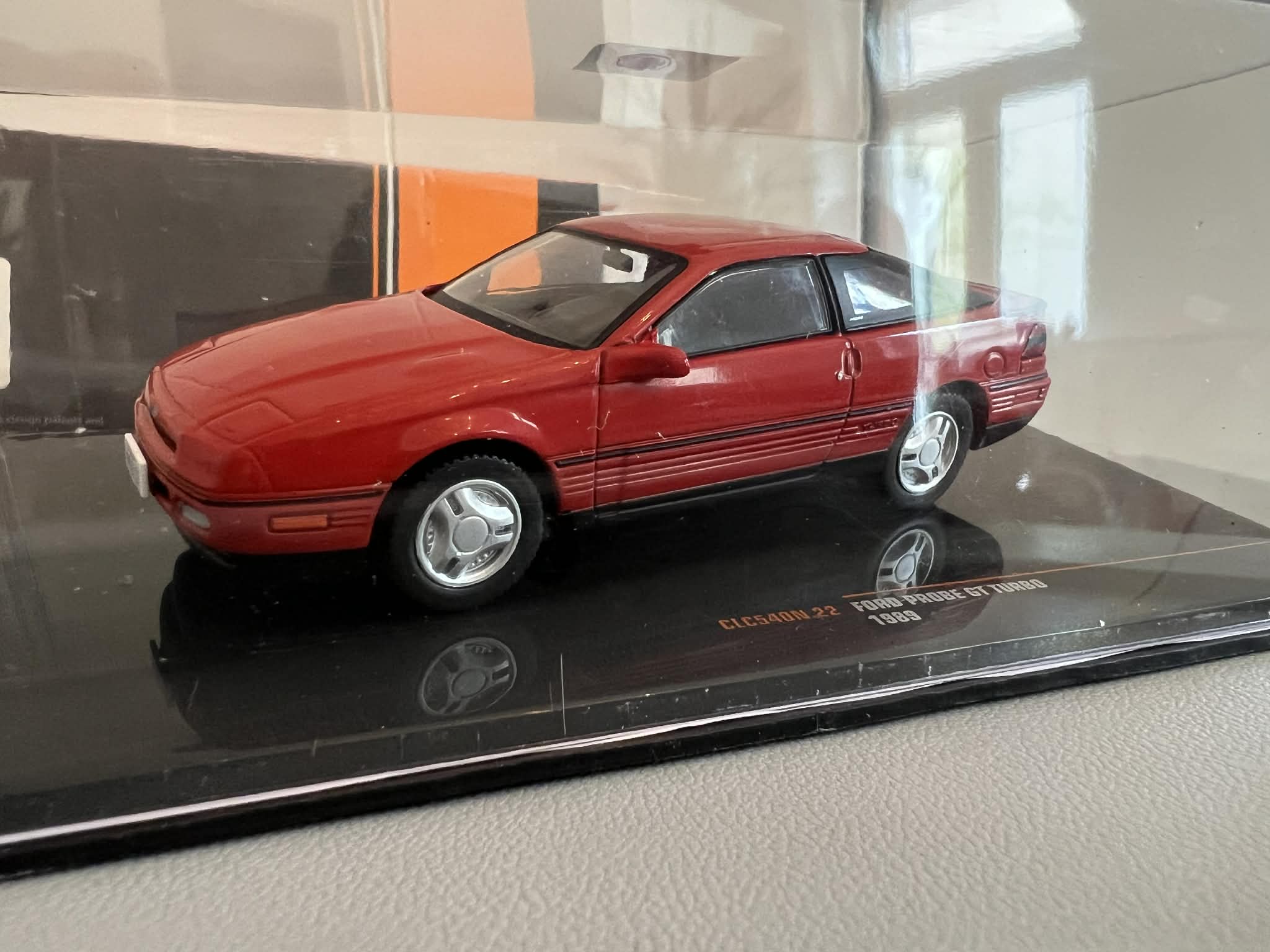Ford Probe (1:43) IXO