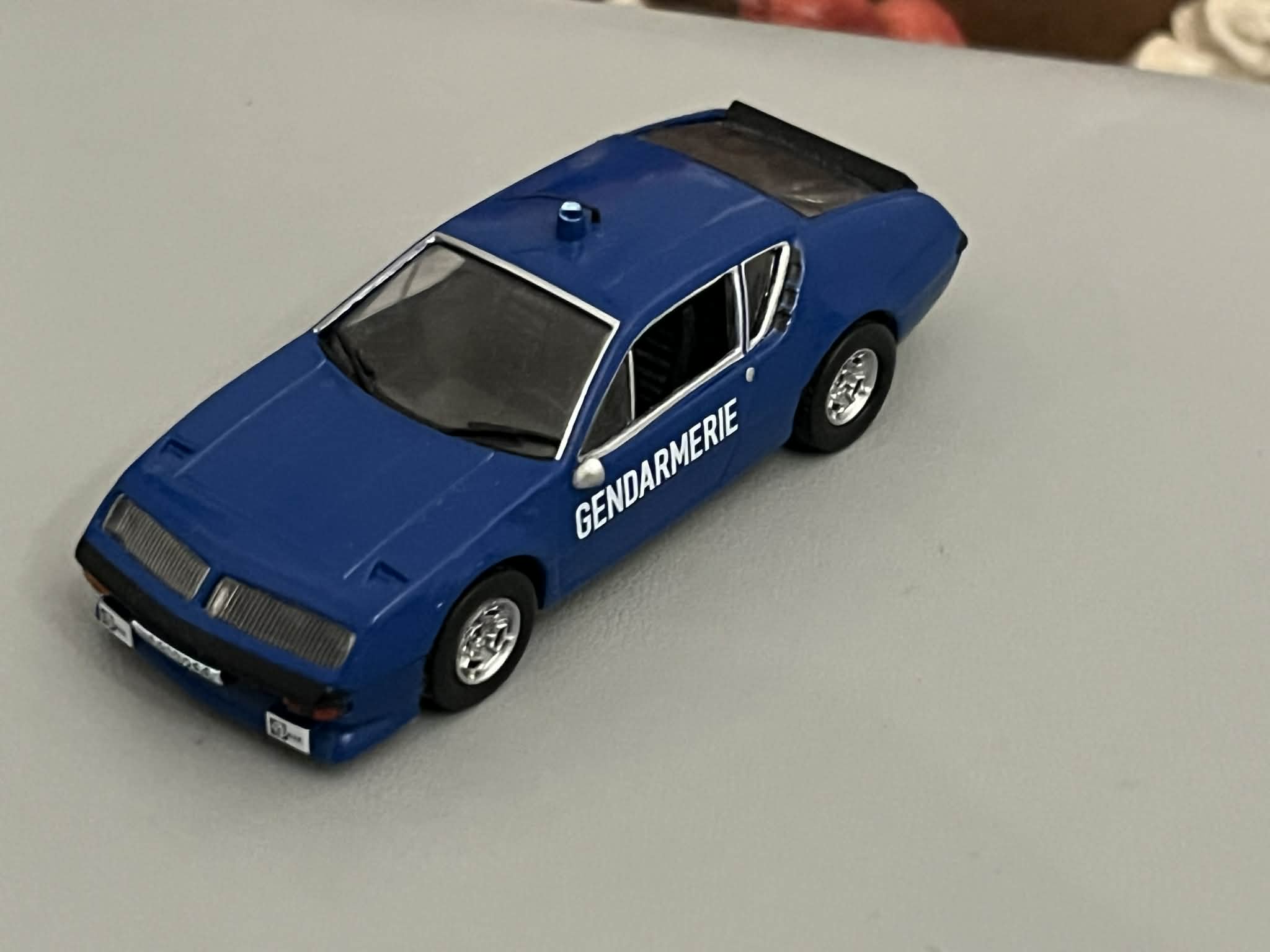 Alpina (1:43) Żandarmeria/Policja DeAgostini - obrazek 2