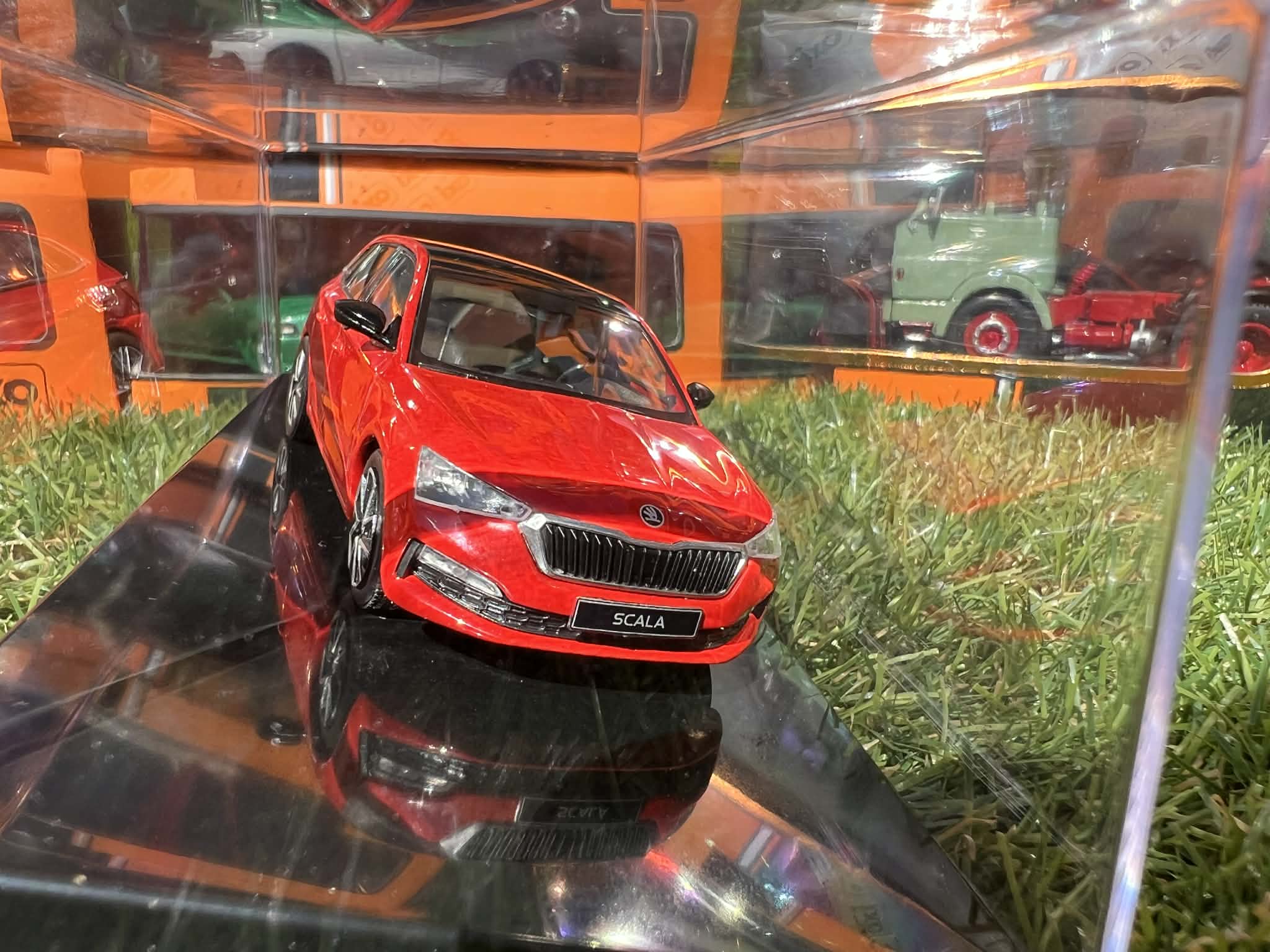 Skoda Scala (1:43) IXO - obrazek 3