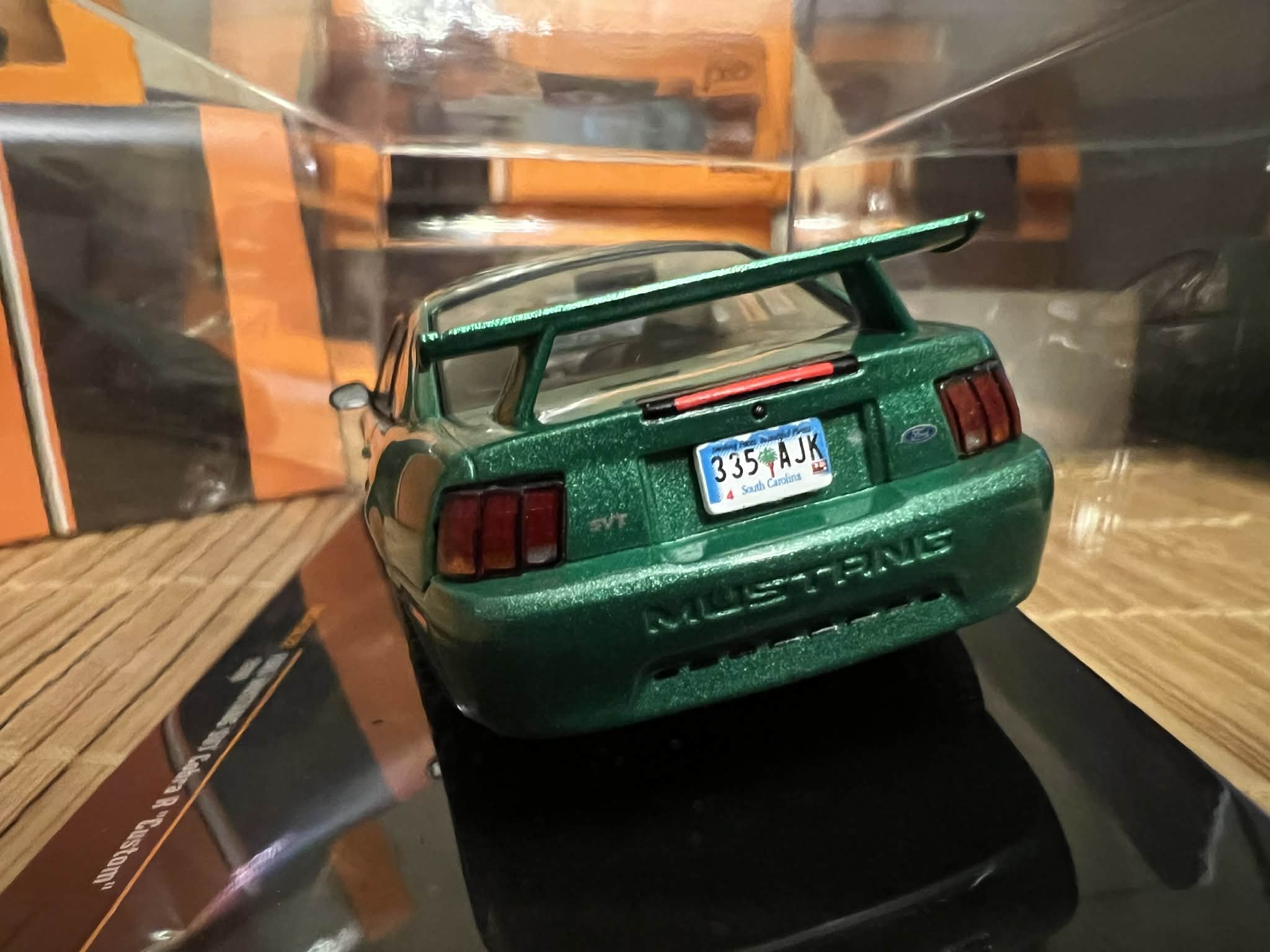Ford Mustang SVT Cobra R (1:43) IXO - obrazek 3