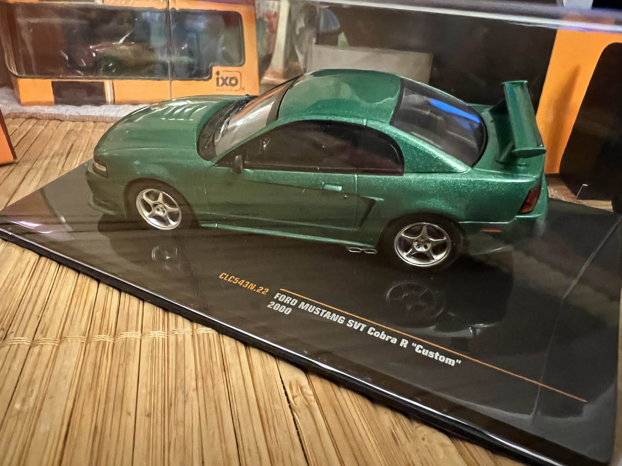 Ford Mustang SVT Cobra R (1:43) IXO - obrazek 4