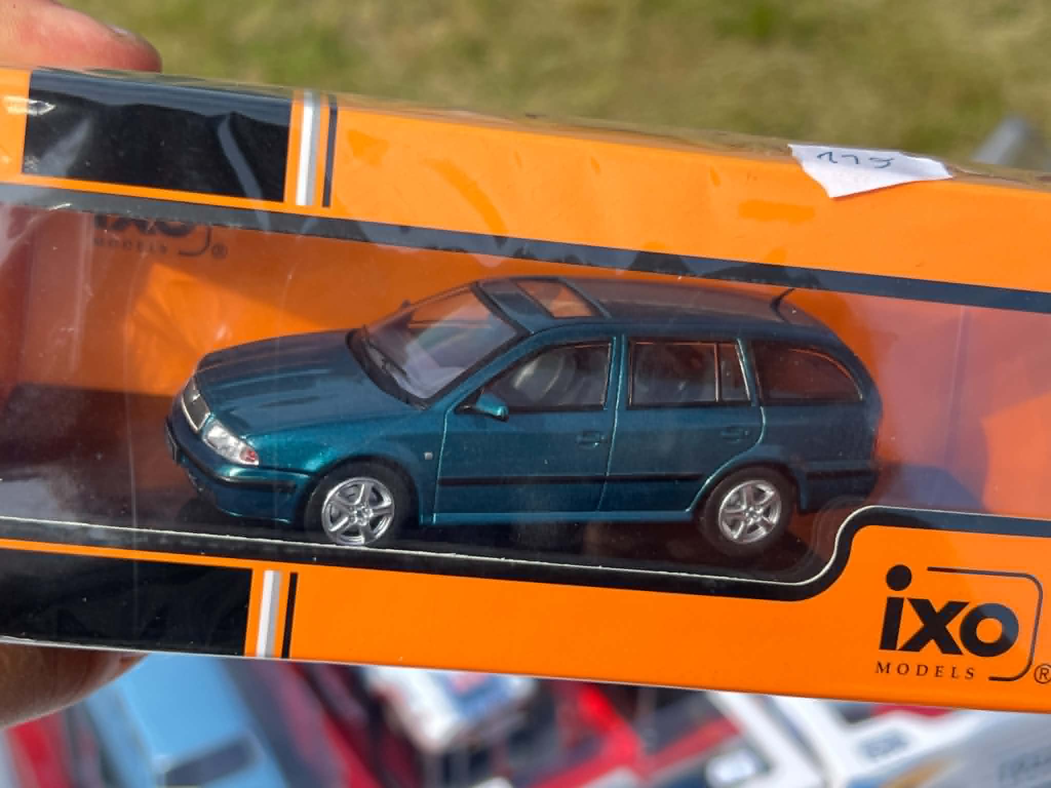 Skoda Octavia Kombi (1:43) IXO