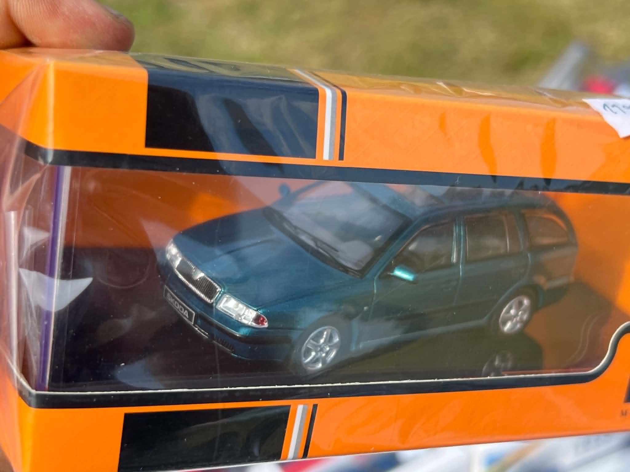 Skoda Octavia Kombi (1:43) IXO - obrazek 2