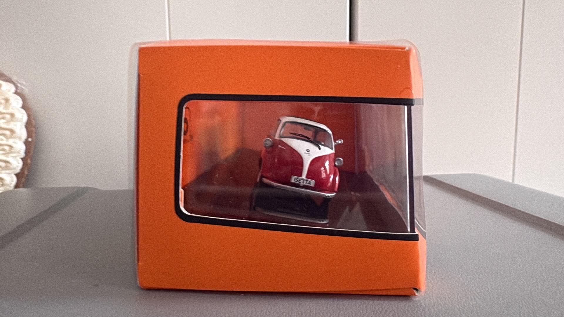 BMW Isetta (1:43) IXO - obrazek 2