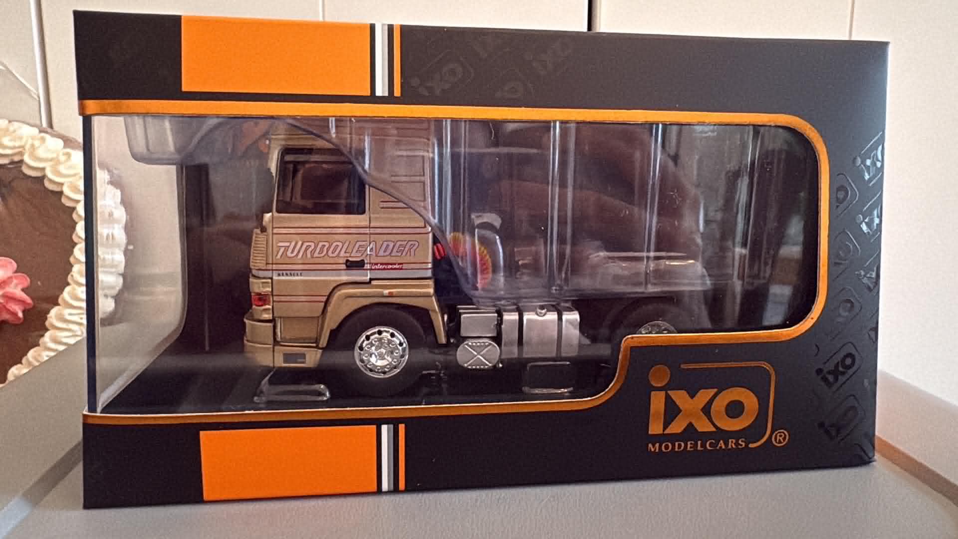 Renault R390 (1:43) IXO