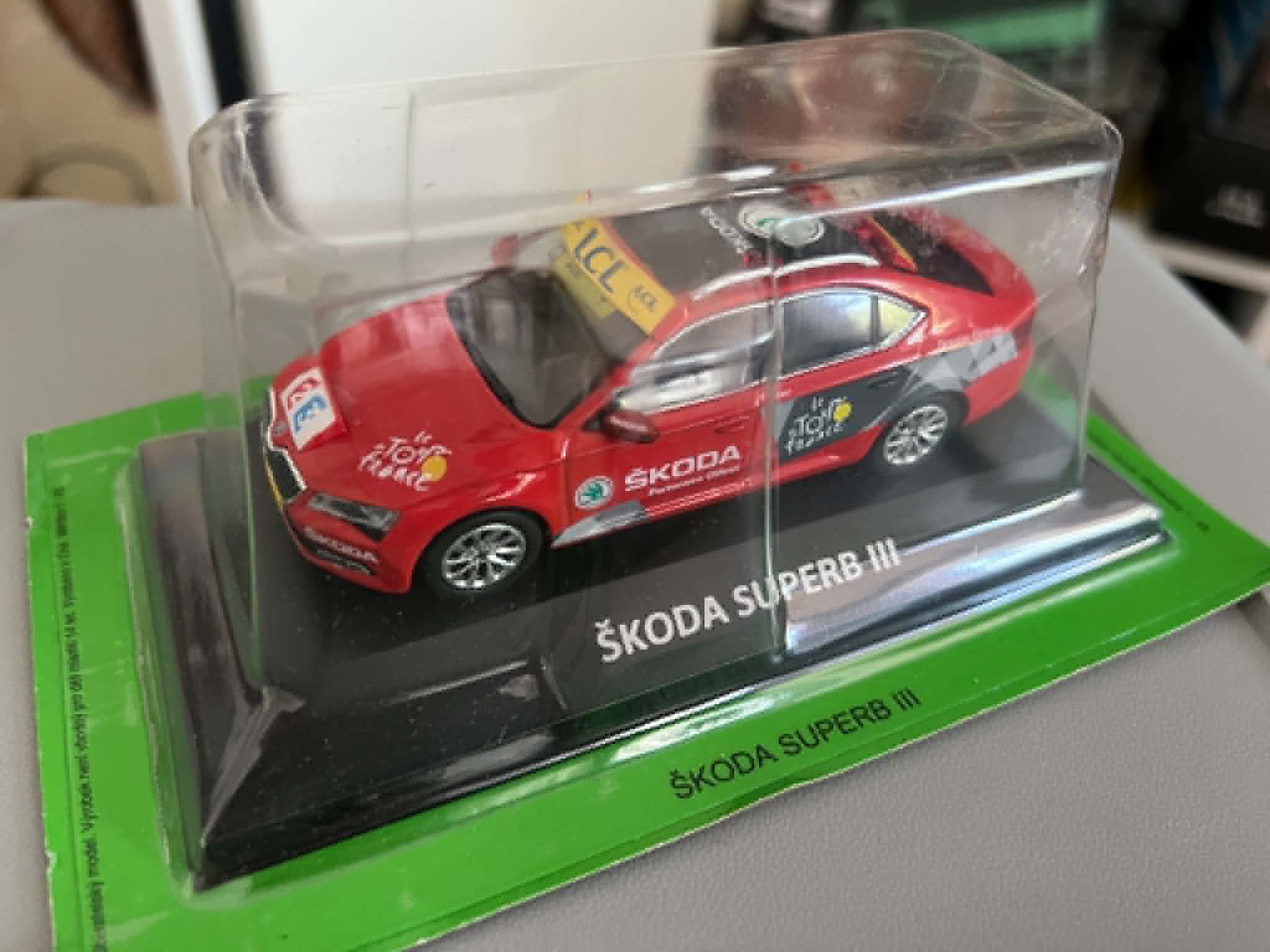 Skoda Superb III (1:43)