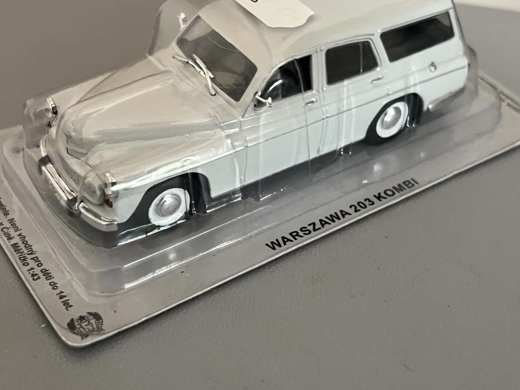 Warszawa 203 Kombi (1:43) DeAgostini