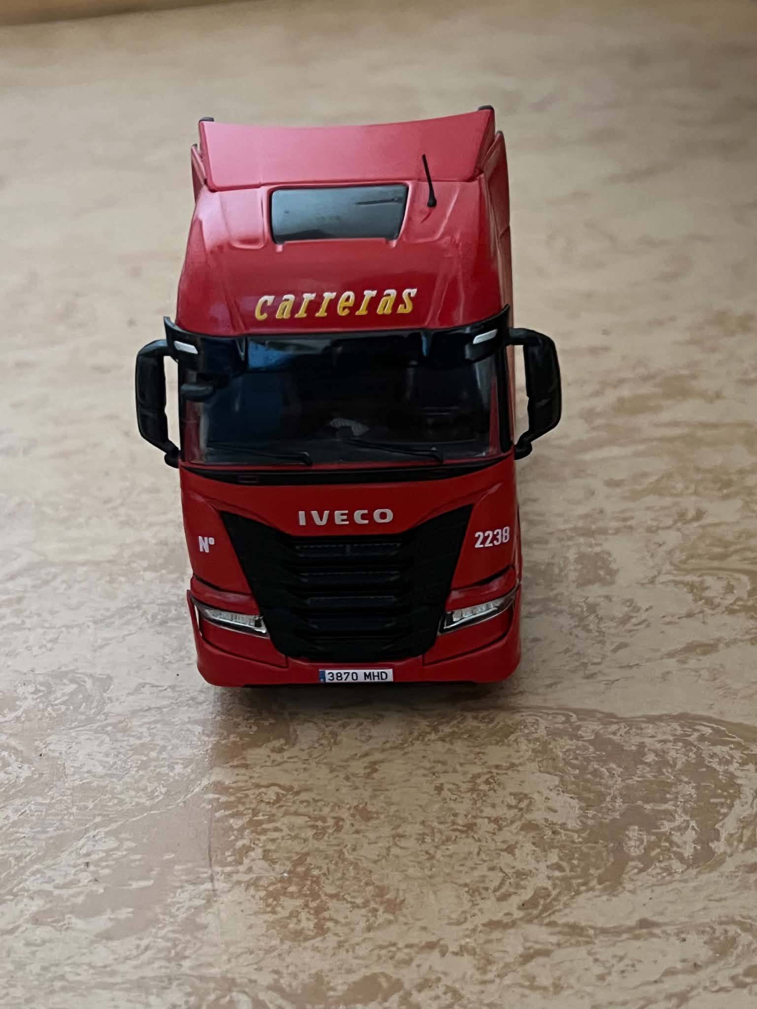 Iveco S-Way (1:43) - obrazek 3