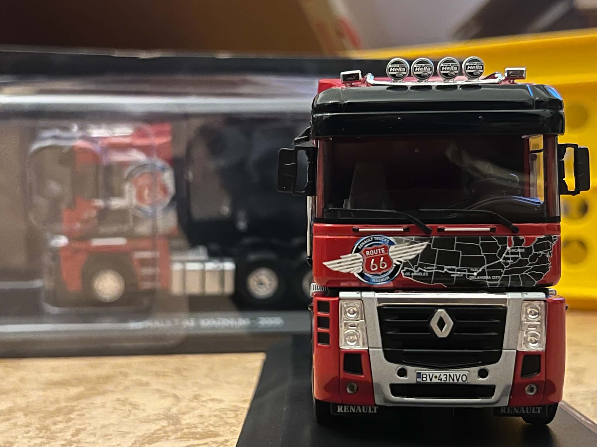 Renault AE Magnum 2005 (1:43) Hachette Truck Tuning - obrazek 3