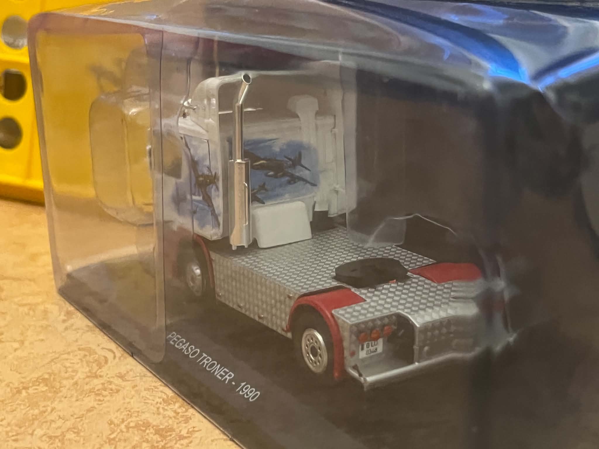 Pegaso Troner (1:43) Hachette Truck Tuning - obrazek 4