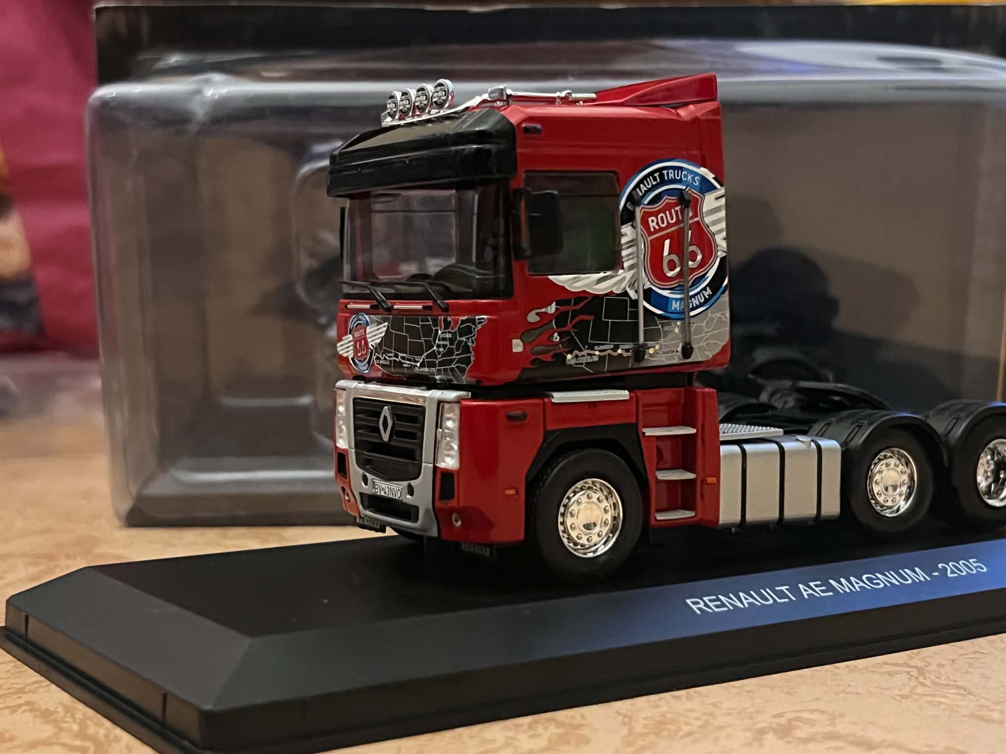 Renault AE Magnum 2005 (1:43) Hachette Truck Tuning - obrazek 2