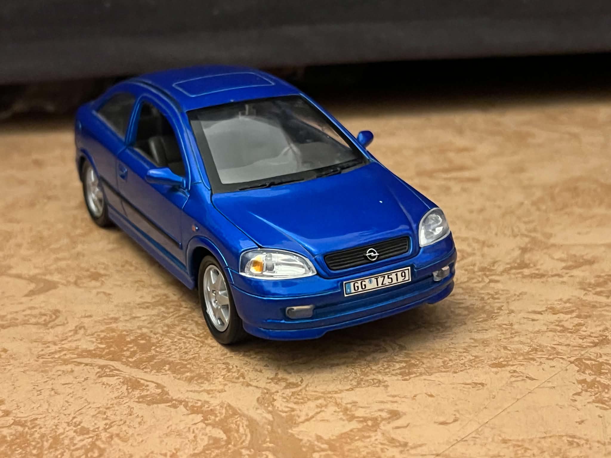 Opel Astra (1:24) Welly
