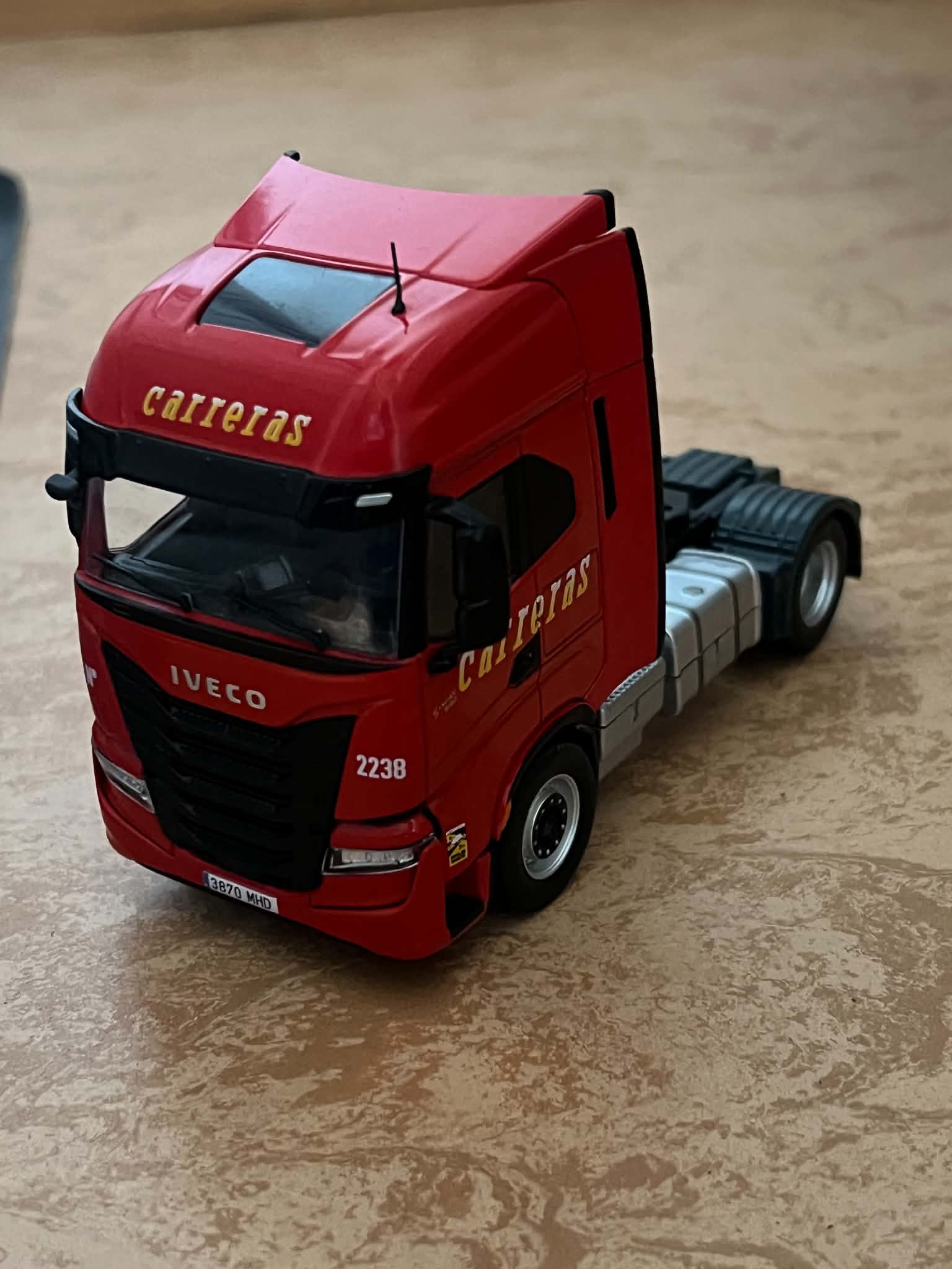 Iveco S-Way (1:43)