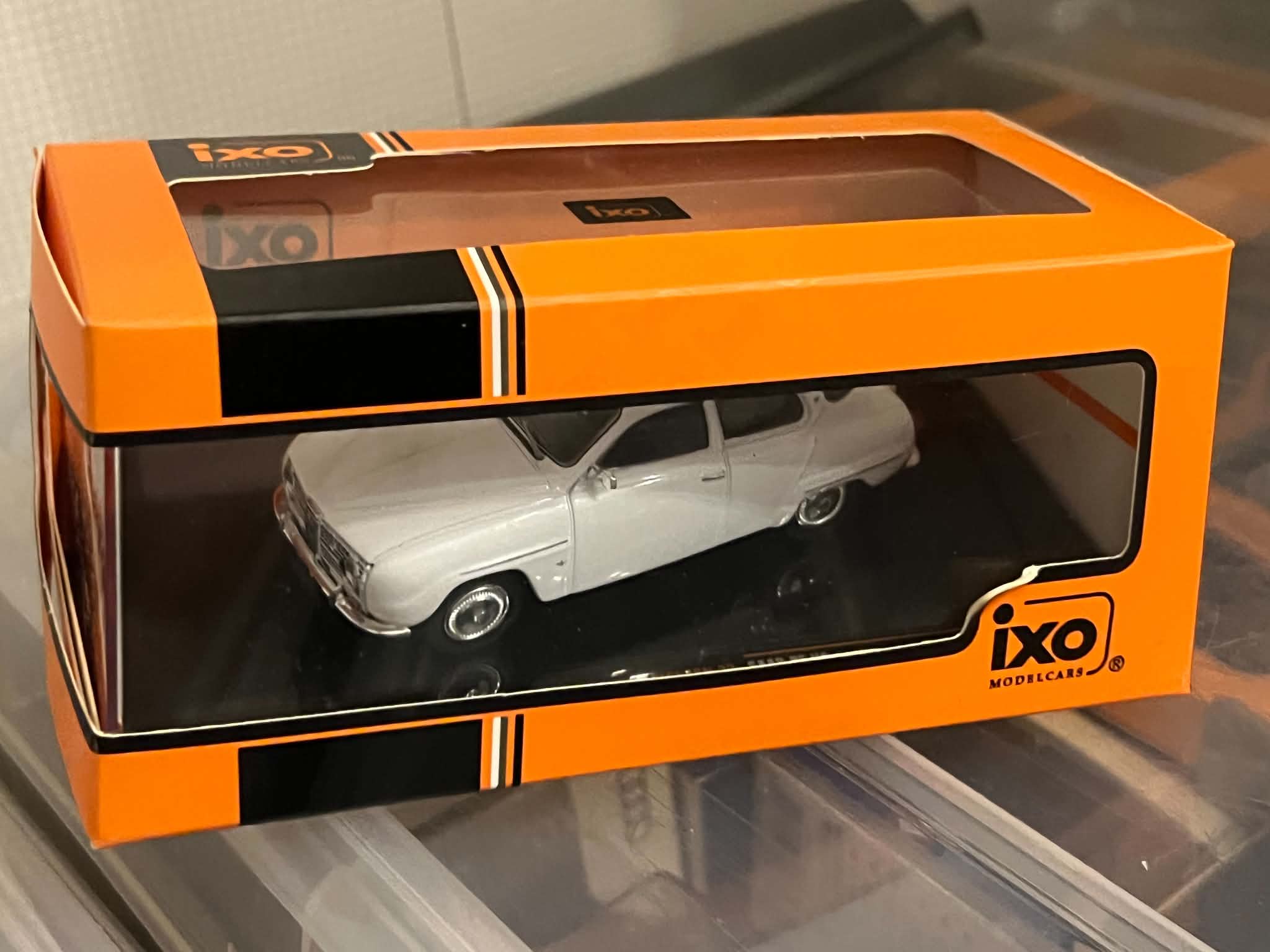 Saab 96 V4 (1:43) IXO