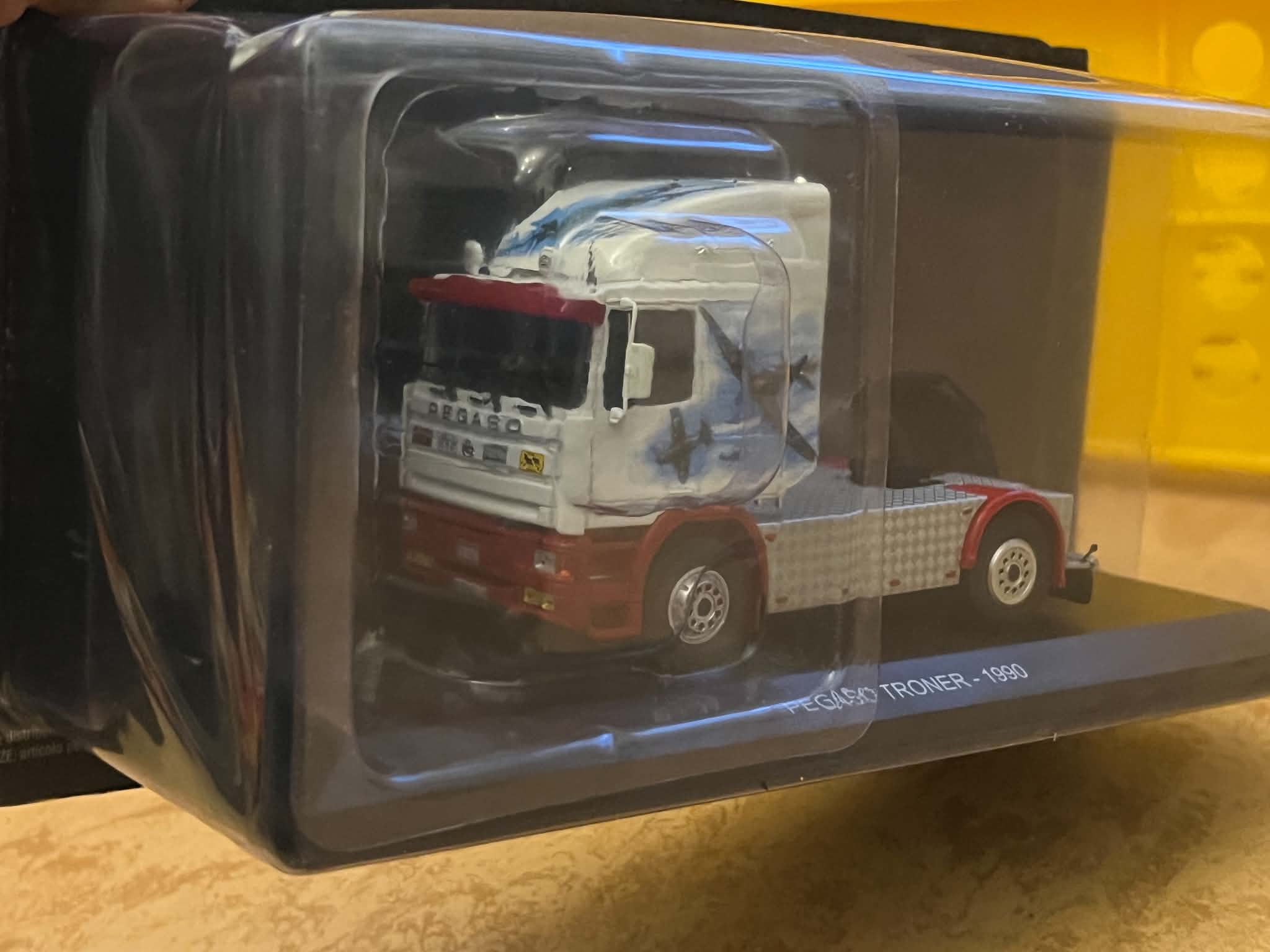 Pegaso Troner (1:43) Hachette Truck Tuning