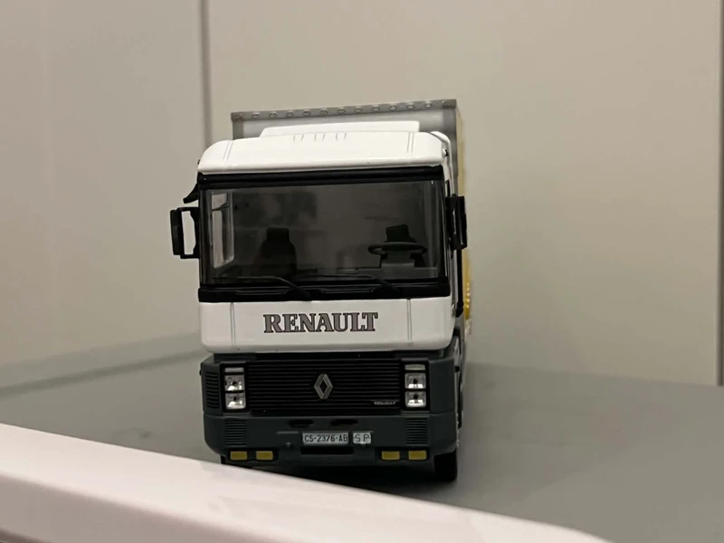 Renault Magnum (1:43) - obrazek 3